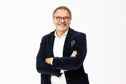 Henning Peters 6198x4132