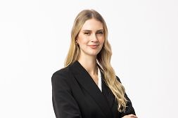 Noa Petersen 4500x3000